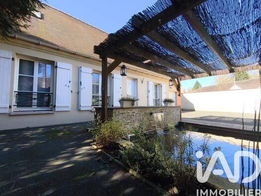 Maison à vendre 278 400 € 7 pièces 5 chambres 130 m² 527 m² de terrain Saint-Loup-de-Naud 77650