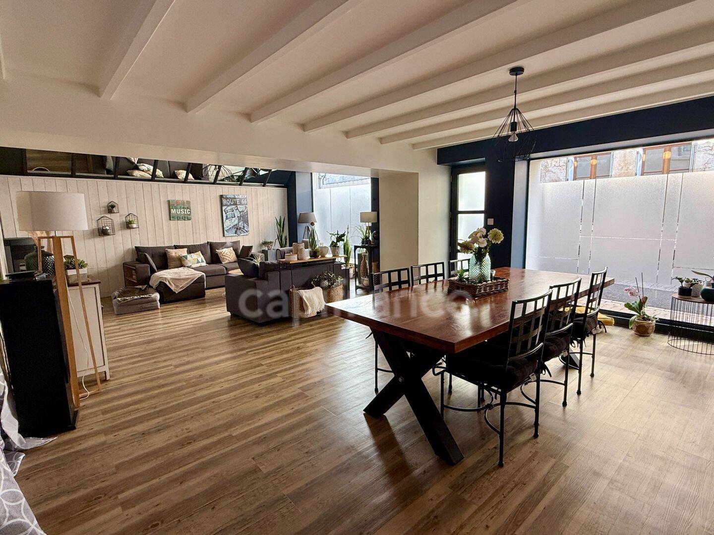 Maison 7 pièces 175 m² · à Champdeniers · 175 m² · 242 000 €