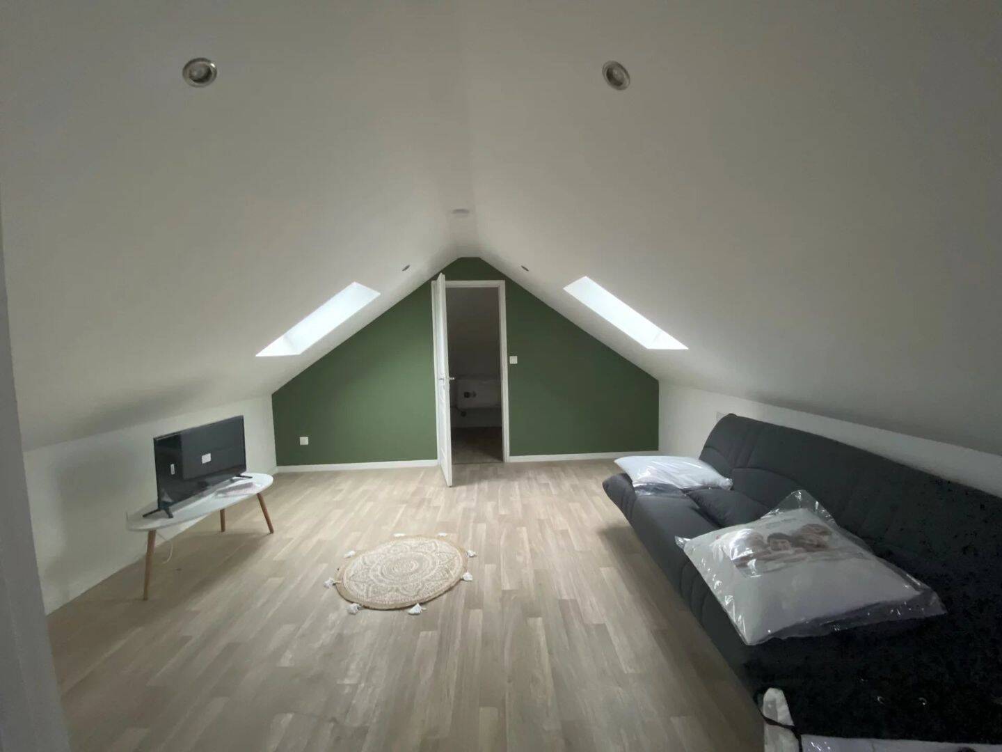 Appartement 1 pièce 14 m² · à Saint-Quentin · 14,1 m² · 320 €