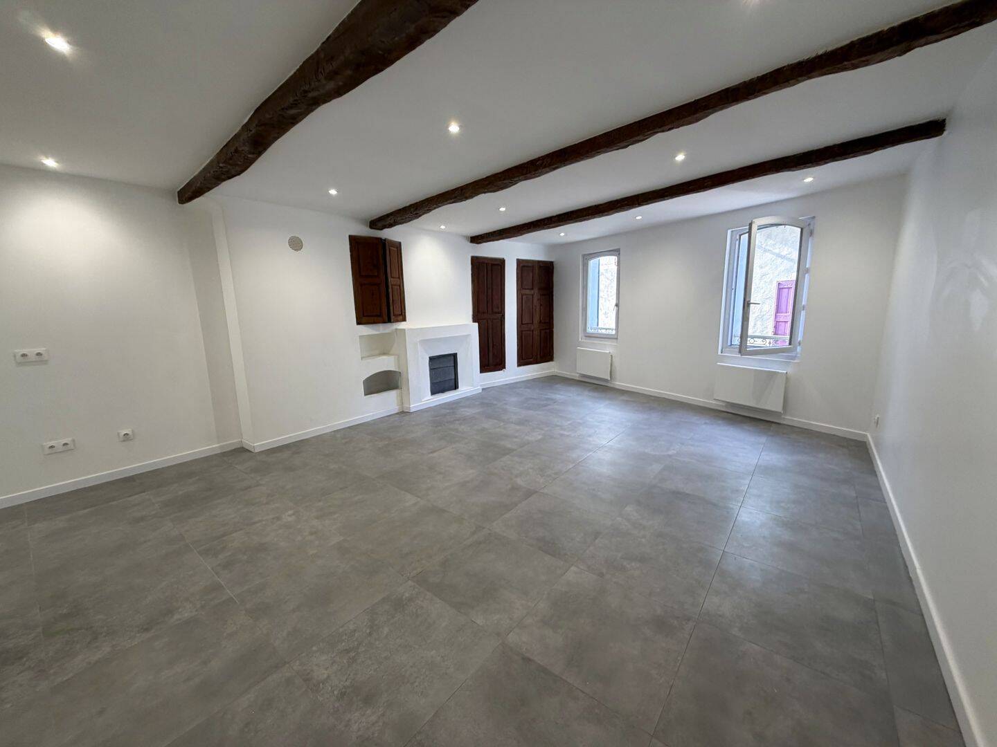 Appartement 3 pièces 68 m² · à Rians · 67,9 m² · 137 000 €