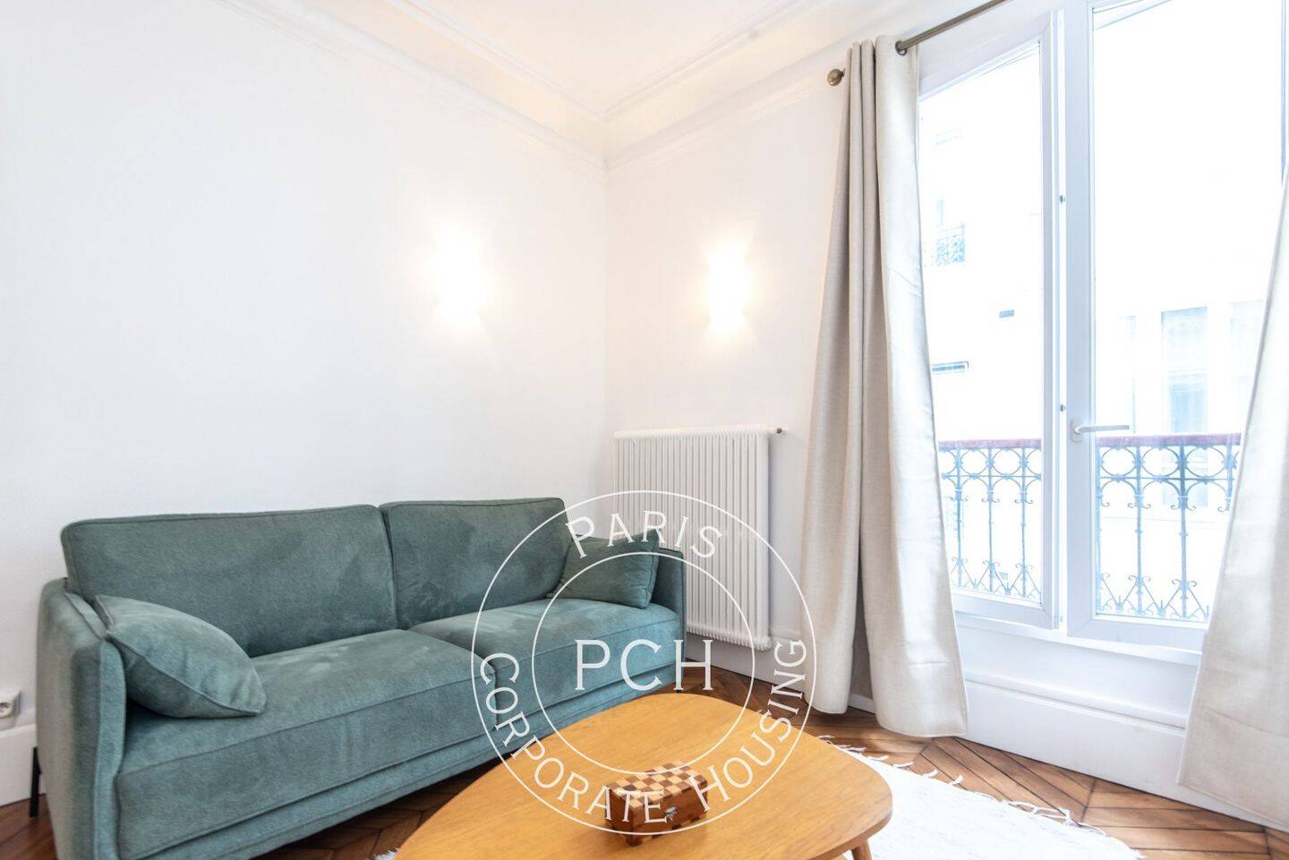 Appartement 3 pièces 48 m² · à Paris 9ème Arrondissement · 48,3 m² · 2 200 €