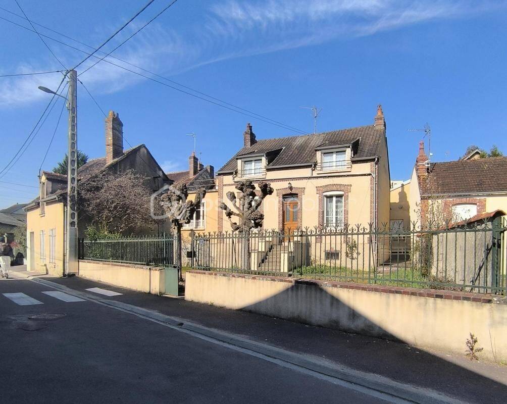 Maison 5 pièces 71 m² · à Saint-Florentin · 71 m² · 86 500 €