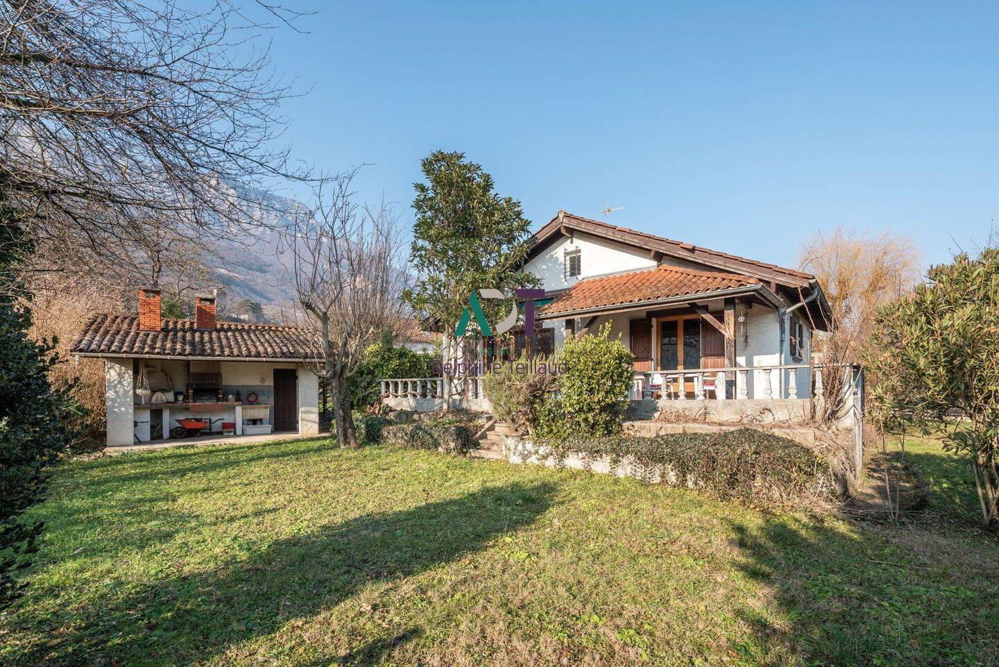 Maison 8 pièces 187 m² · à Claix · 187 m² · 470 000 €