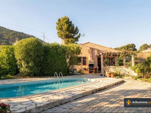 Maison de plain-pied à vendre 619 000 € 4 pièces 3 chambres 130 m² Les Ecarts-Village-Plans de Carros Carros 06510