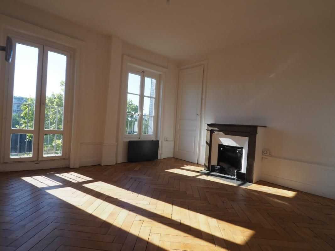 Appartement 2 pièces 40 m² · à Lyon 4ème Arrondissement · 40 m² · 805 €/mois