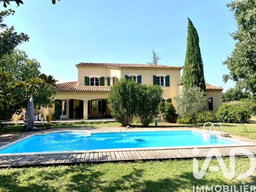 Maison à vendre 649 000 € 7 pièces 4 chambres 204 m² 2 500 m² de terrain Zone Rurale Nord Carpentras 84200