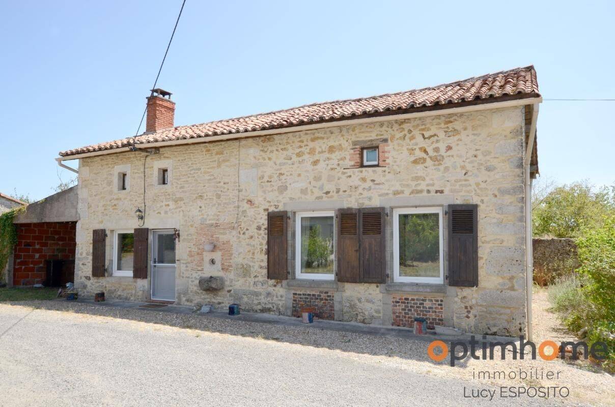 Maison 6 pièces 126 m² · à Saint-Laurent-de-Céris · 126 m² · 123 500 €