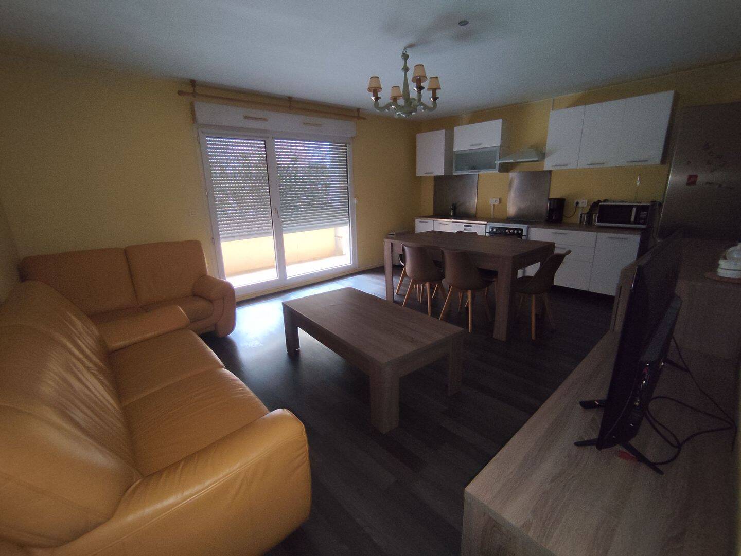 Appartement 5 pièces 90 m² · à Toulouse · 90 m² · 425 €
