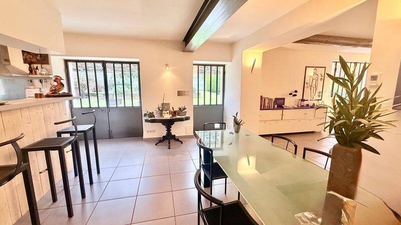 Maison 5 pièces 289 m² · à Suze-la-Rousse · 289 m² · 655 000 €