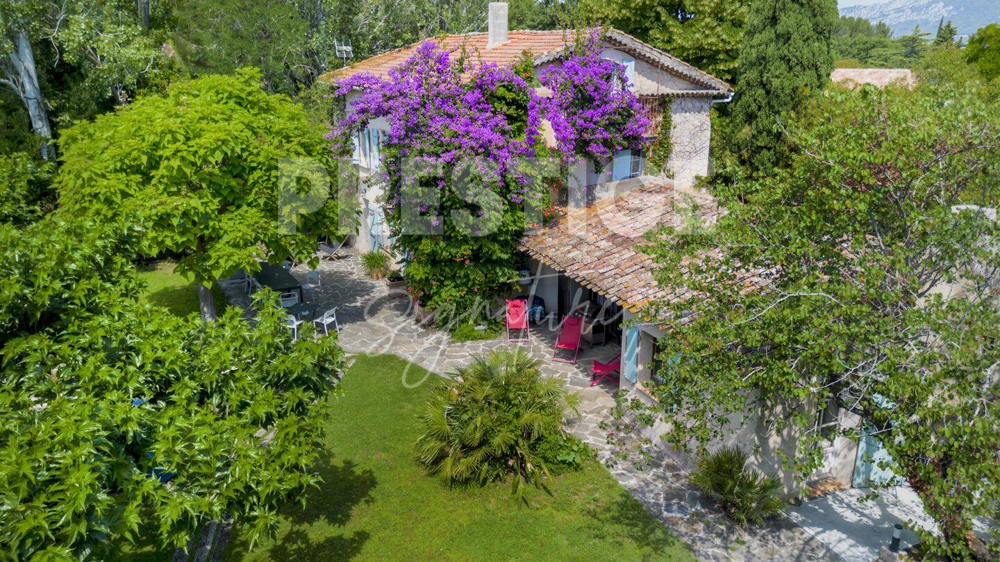Maison 10 pièces 300 m² · à Le Pradet · 300 m² · 1 299 000 €