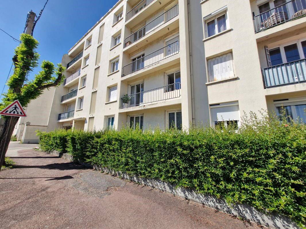 Appartement 3 pièces 54 m² · à Roanne · 54 m² · 49 500 €