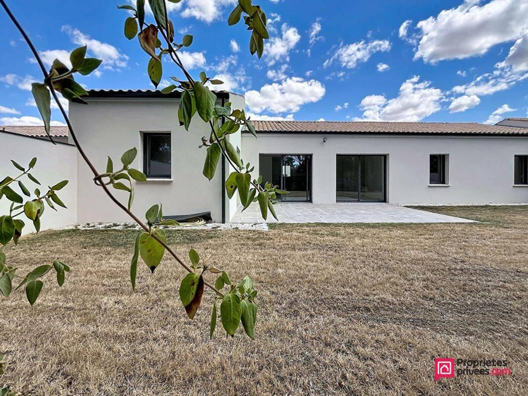 Maison 6 pièces 136 m² · à Coulon · 136 m² · 337 000 €