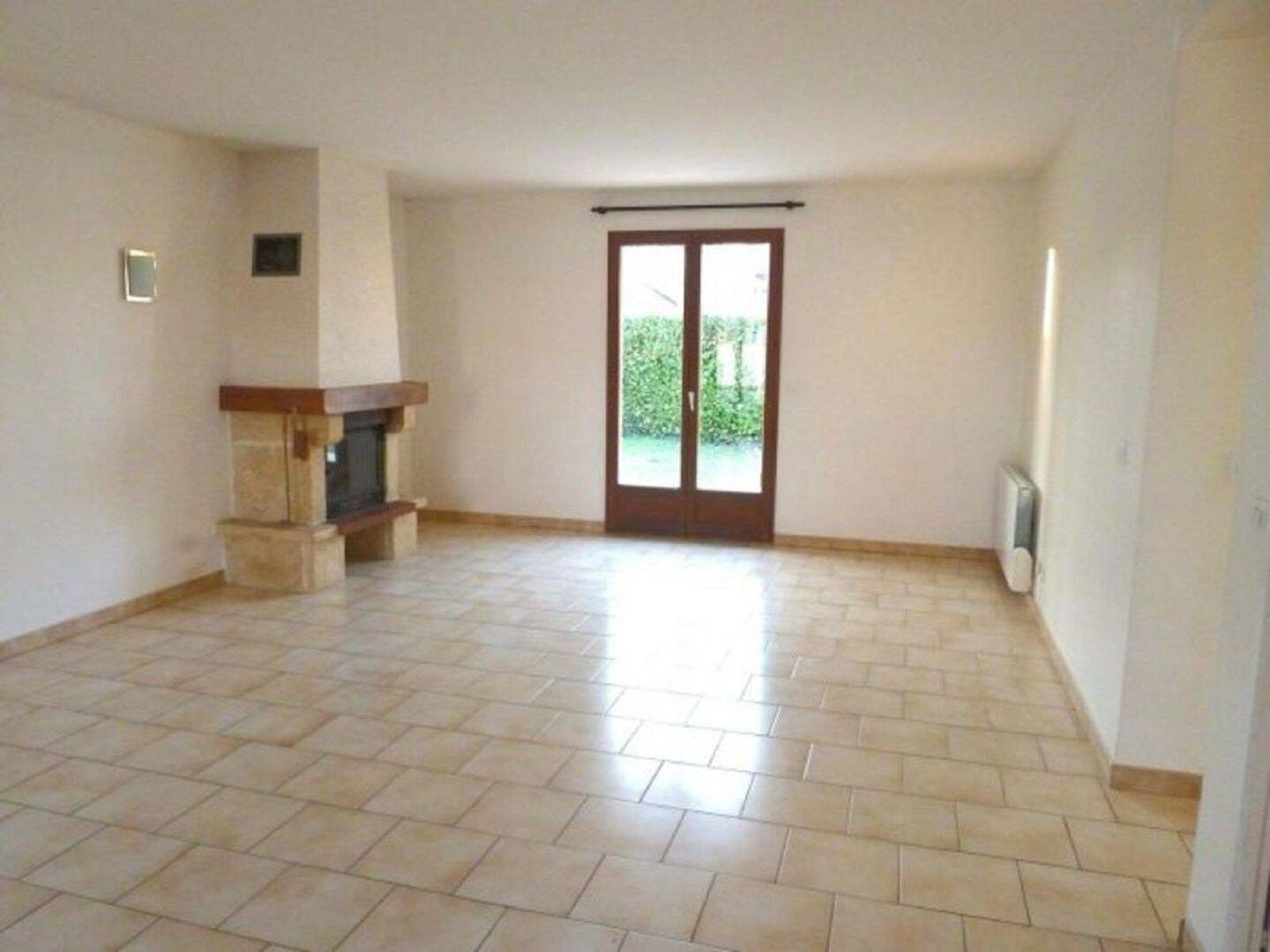 Maison 4 pièces 75 m² · à Marguerittes · 75 m² · 900 €