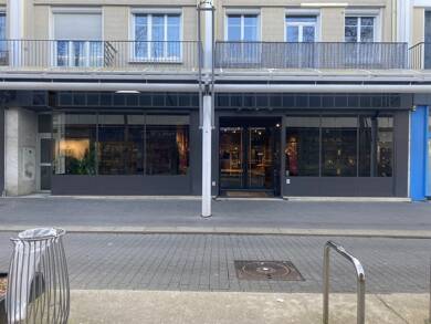 Local commercial à louer 2 908 € 205 m² de surface de vente Saint Nazaire 44600