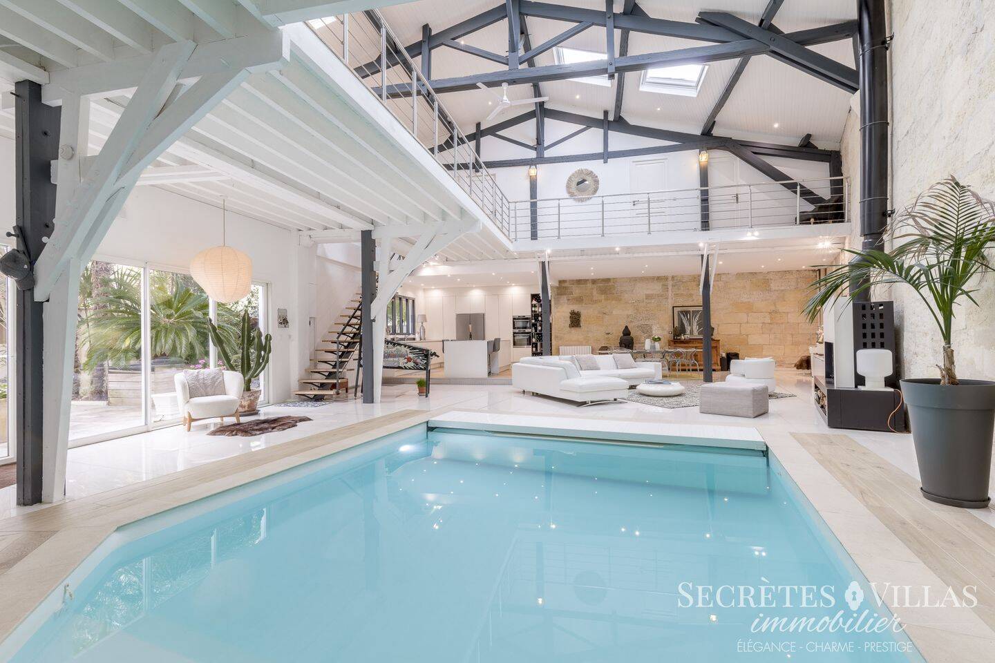 Appartement 8 pièces 272 m² · à Bordeaux · 272 m² · 1 100 000 €