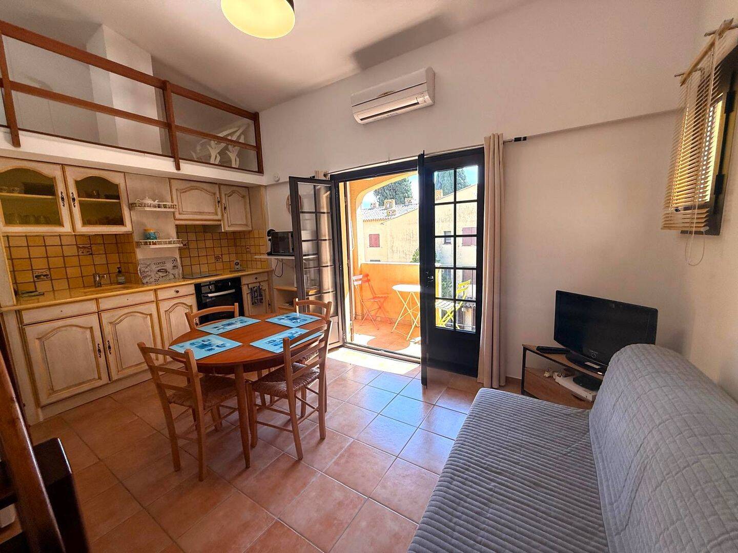 Appartement 2 pièces 34 m² · à Le Lavandou · 34,4 m² · 750 €/mois