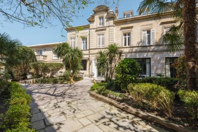 Hôtel particulier à vendre 4 500 000 € 9 pièces 6 chambres 560 m² 560 m² de terrain Bordeaux 33000
