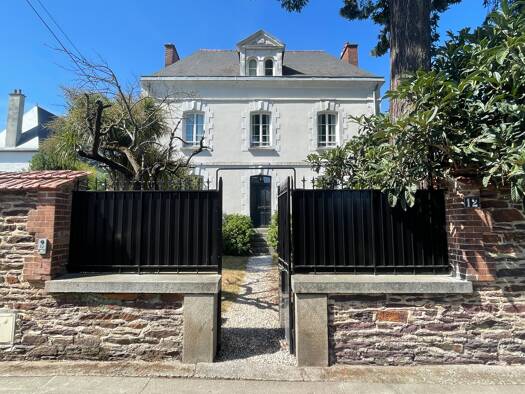 Maison à vendre 1 250 000 € 7 pièces 4 chambres 230 m² 303 m² de terrain Cleunay-Arsenal Redon Rennes 35000