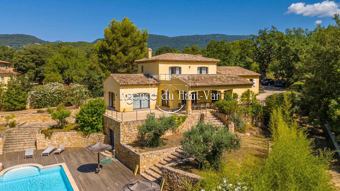 Maison 6 pièces 260 m² · à Seillans · 260 m² · 1 100 000 €