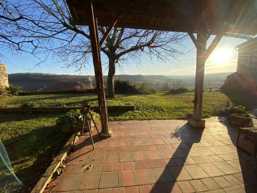 Maison à vendre 239 000 € 6 pièces 4 chambres 223 m² 572 m² de terrain Auch 32000