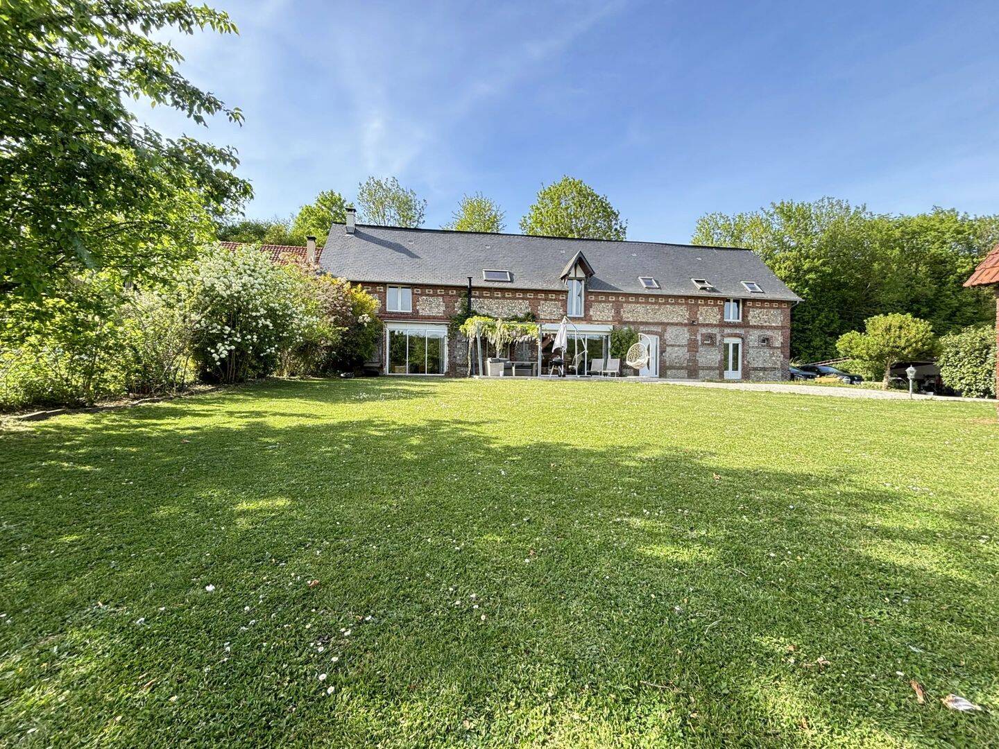 Maison 6 pièces 227 m² · à Malaunay · 227 m² · 395 000 €