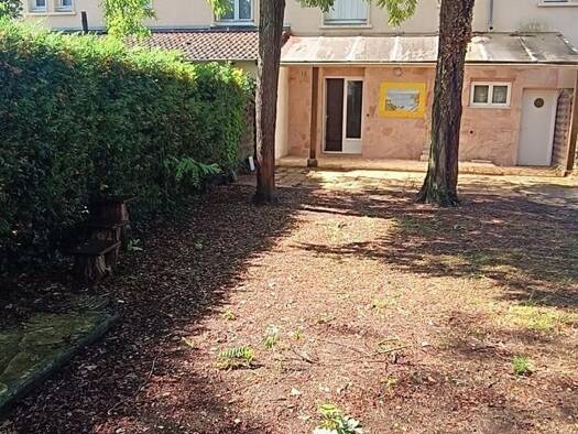 Maison à vendre 95 000 € 4 pièces 3 chambres 75 m² 488 m² de terrain Avord 18520