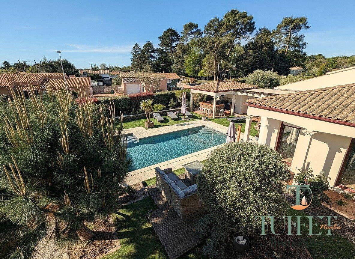 Maison 6 pièces 170 m² · à Les Mathes · 170 m² · 899 000 €