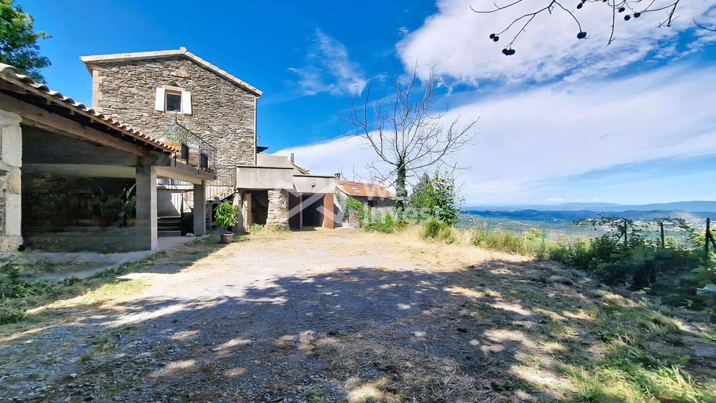 Immeuble à vendre Gravières