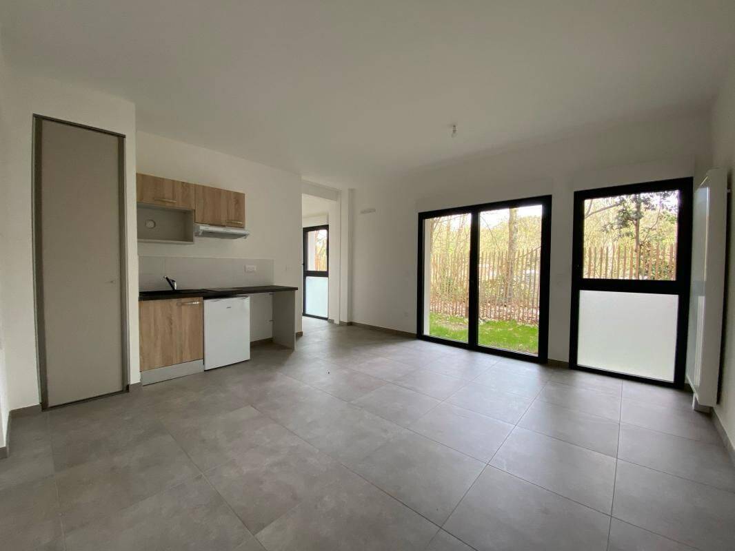 Appartement 2 pièces 44 m² · à La Rochelle · 43,8 m² · 705 €