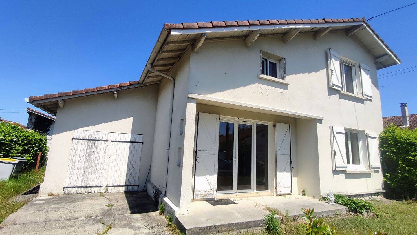 Maison 8 pièces 102 m² · à Mont-de-Marsan · 102 m² · 180 000 €