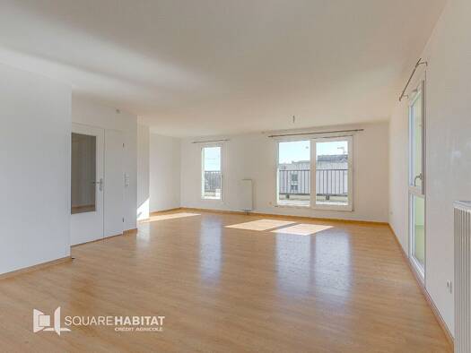 Appartement à vendre 275 000 € 4 pièces 3 chambres 91 m² Étage 5/6 Capinghem 59160