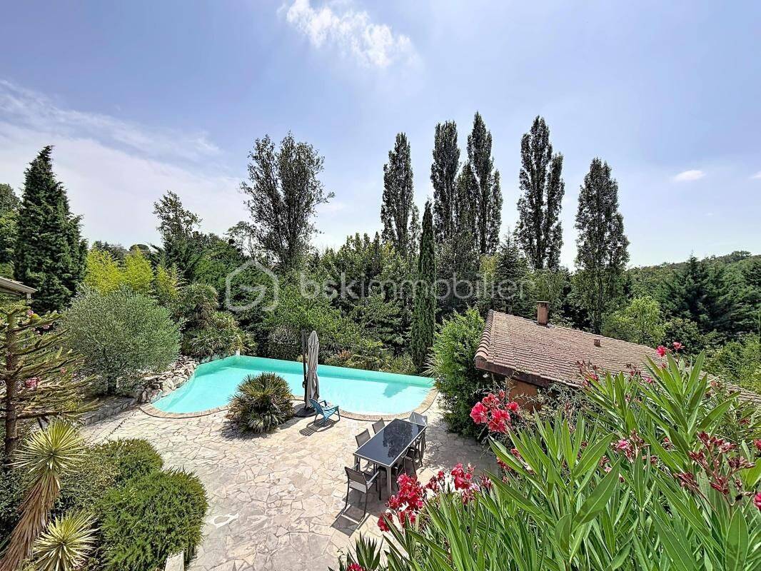 Maison 8 pièces 283 m² · à Beaupuy · 283 m² · 749 000 €