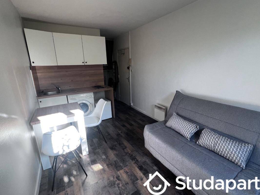 Appartement 1 pièce 21 m² · à Antibes · 21 m² · 715 €/mois