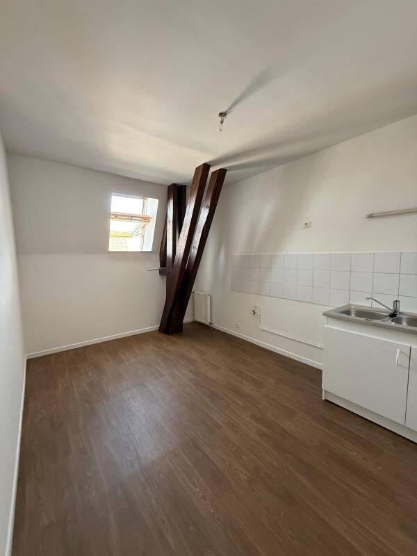 Appartement 3 pièces 81 m² · à Villeneuve-de-Marsan · 81,1 m² · 570 €