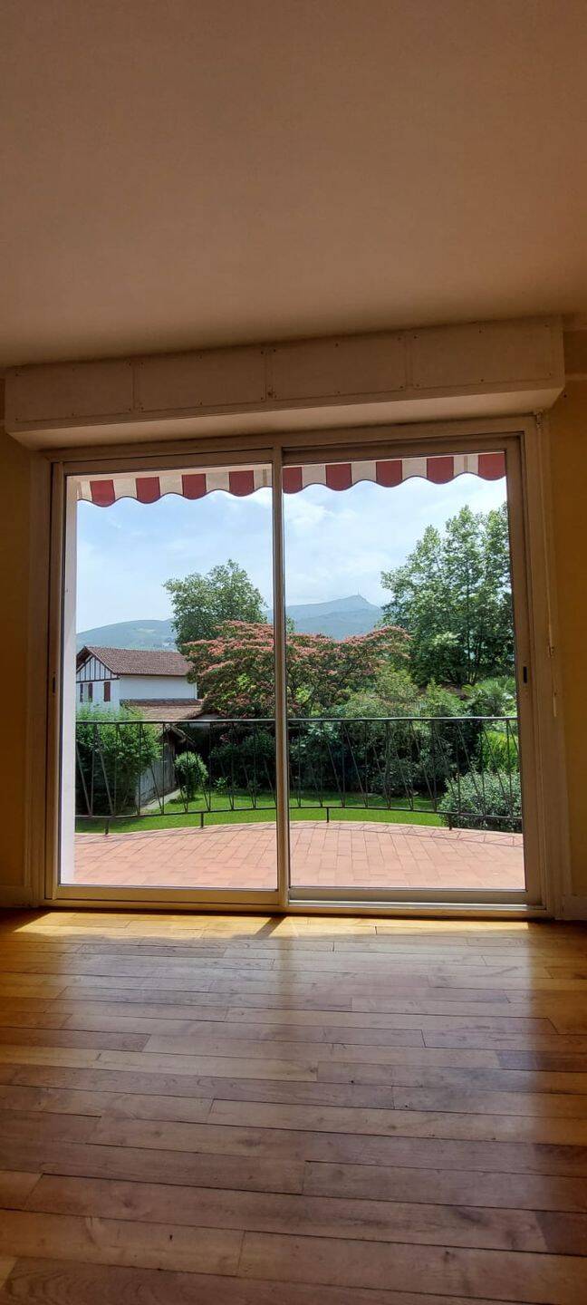 Appartement 3 pièces 74 m² · à Ascain · 74 m² · 350 000 €