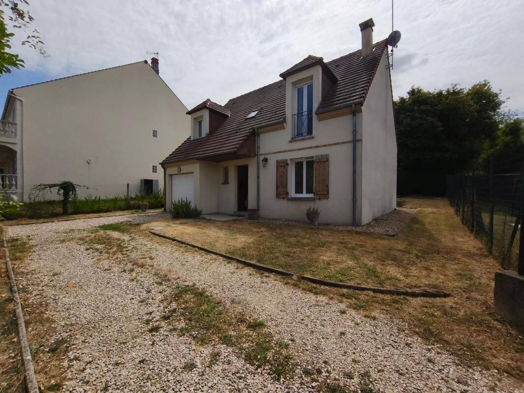Maison 5 pièces 105 m² · à Beaumont-sur-Oise · 105 m² · 1 580 €