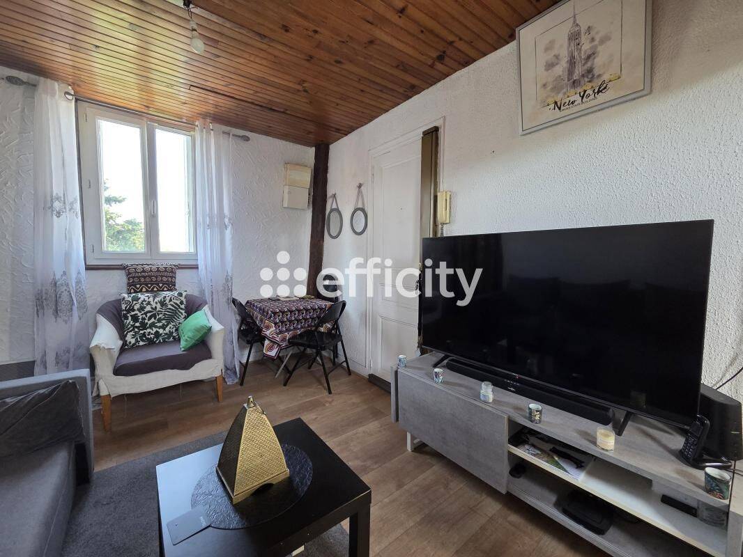 Appartement 2 pièces 30 m² · à Villeneuve-Saint-Georges · 29,5 m² · 90 000 €