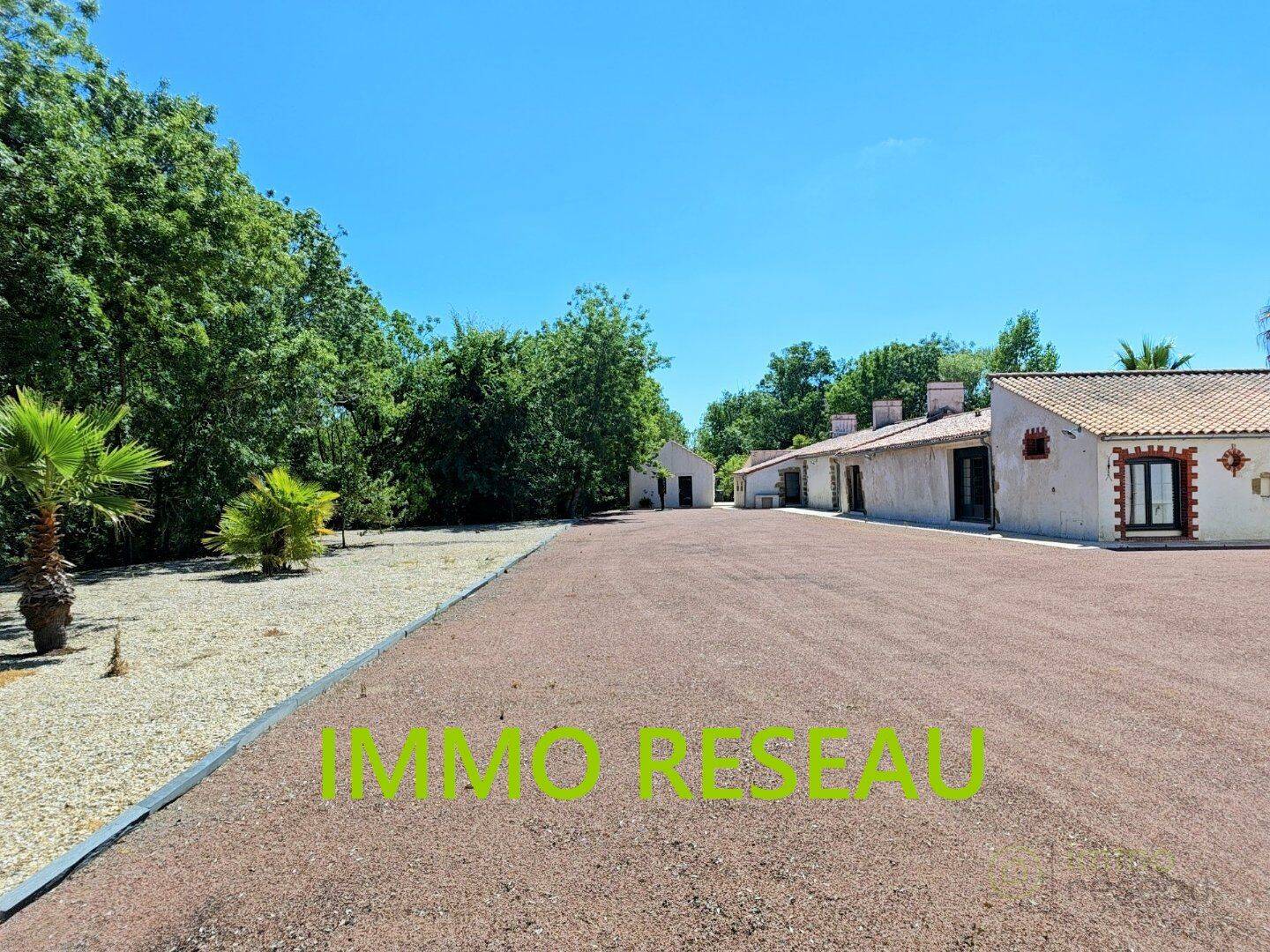 Maison 12 pièces 287 m² · à Challans · 287 m² · 756 000 €