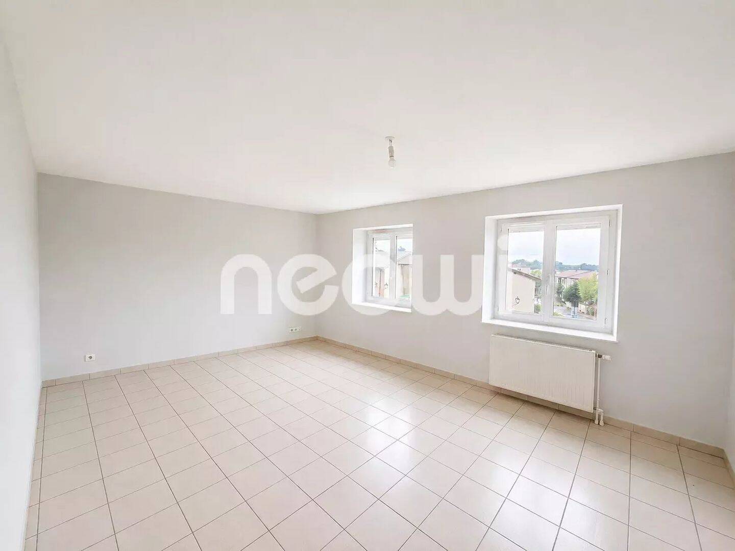 Appartement 3 pièces 72 m² · à Saint-Georges-de-Reneins · 71,9 m² · 690 €/mois
