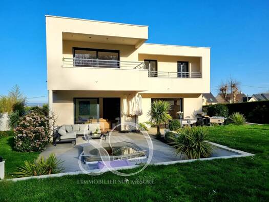 Maison à vendre 1 440 000 € 8 pièces 4 chambres 193,9 m² 1 589 m² de terrain Orgeval 78630