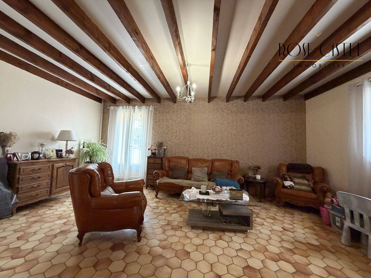 Maison 6 pièces 162 m² · à Chartres · 162 m² · 292 600 €