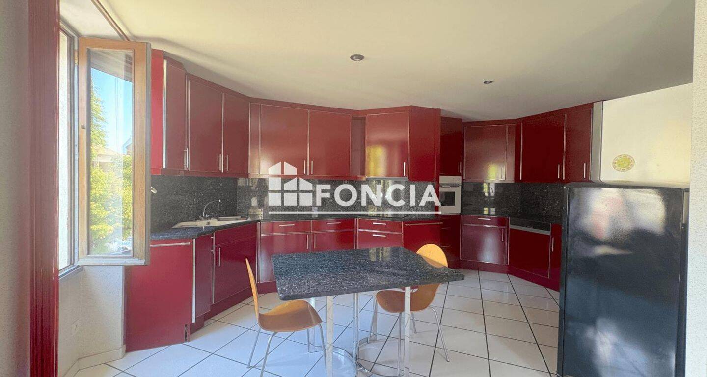 Appartement 2 pièces 70 m² · à Sault · 69,6 m² · 550 €