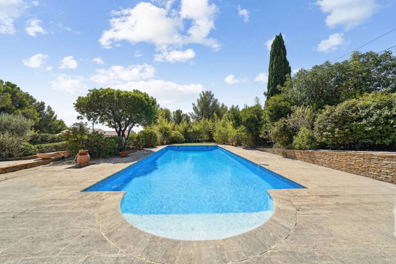 Maison à louer 3 500 € 6 pièces 5 chambres 180 m² La Ciotat 13600