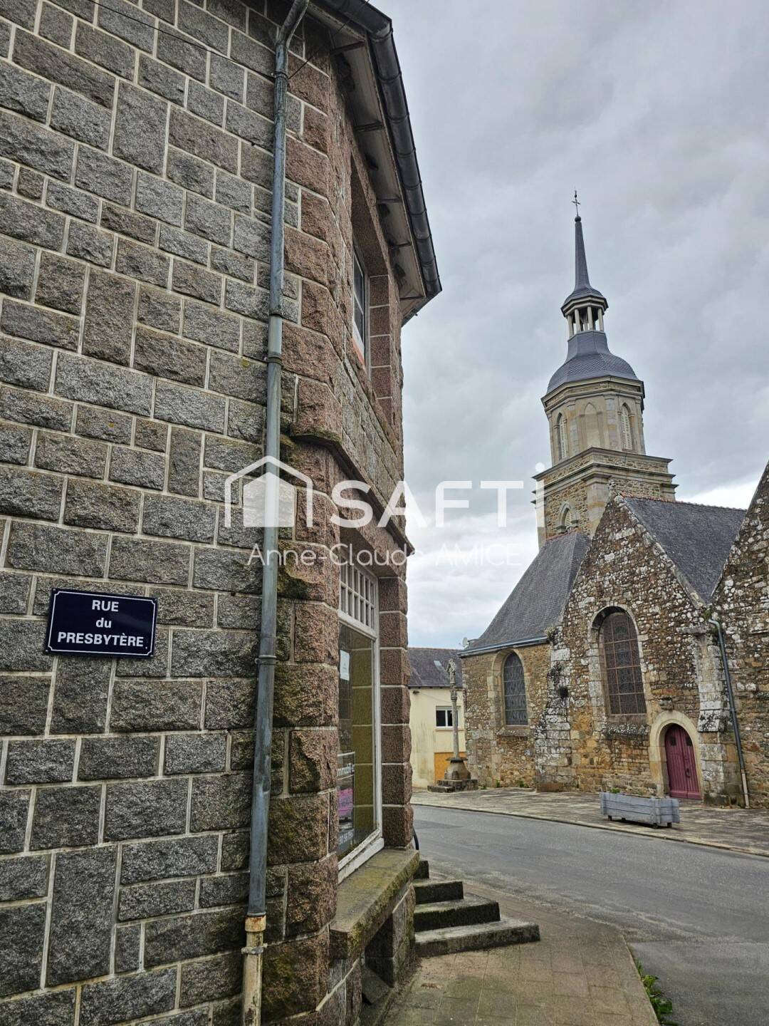 Maison 6 pièces 167 m² · à Lanrelas · 167 m² · 96 000 €