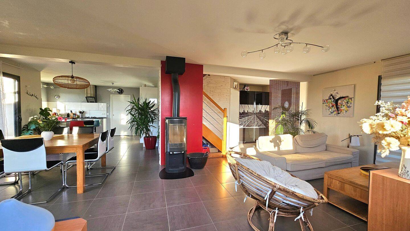 Maison 6 pièces 152 m² · à Rives-du-Loir-en-Anjou · 152 m² · 399 000 €
