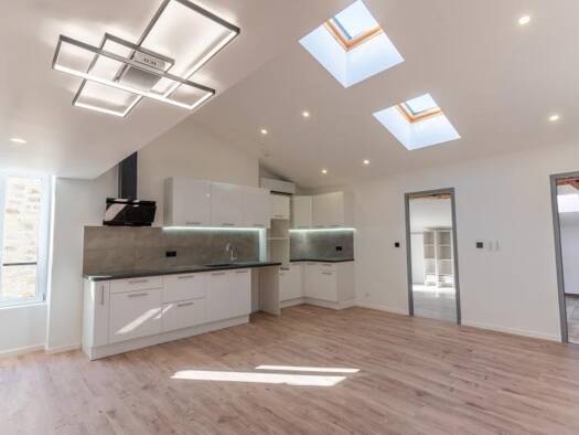 Appartement à louer 920 € 4 pièces 3 chambres 99 m² Caudrot 33490