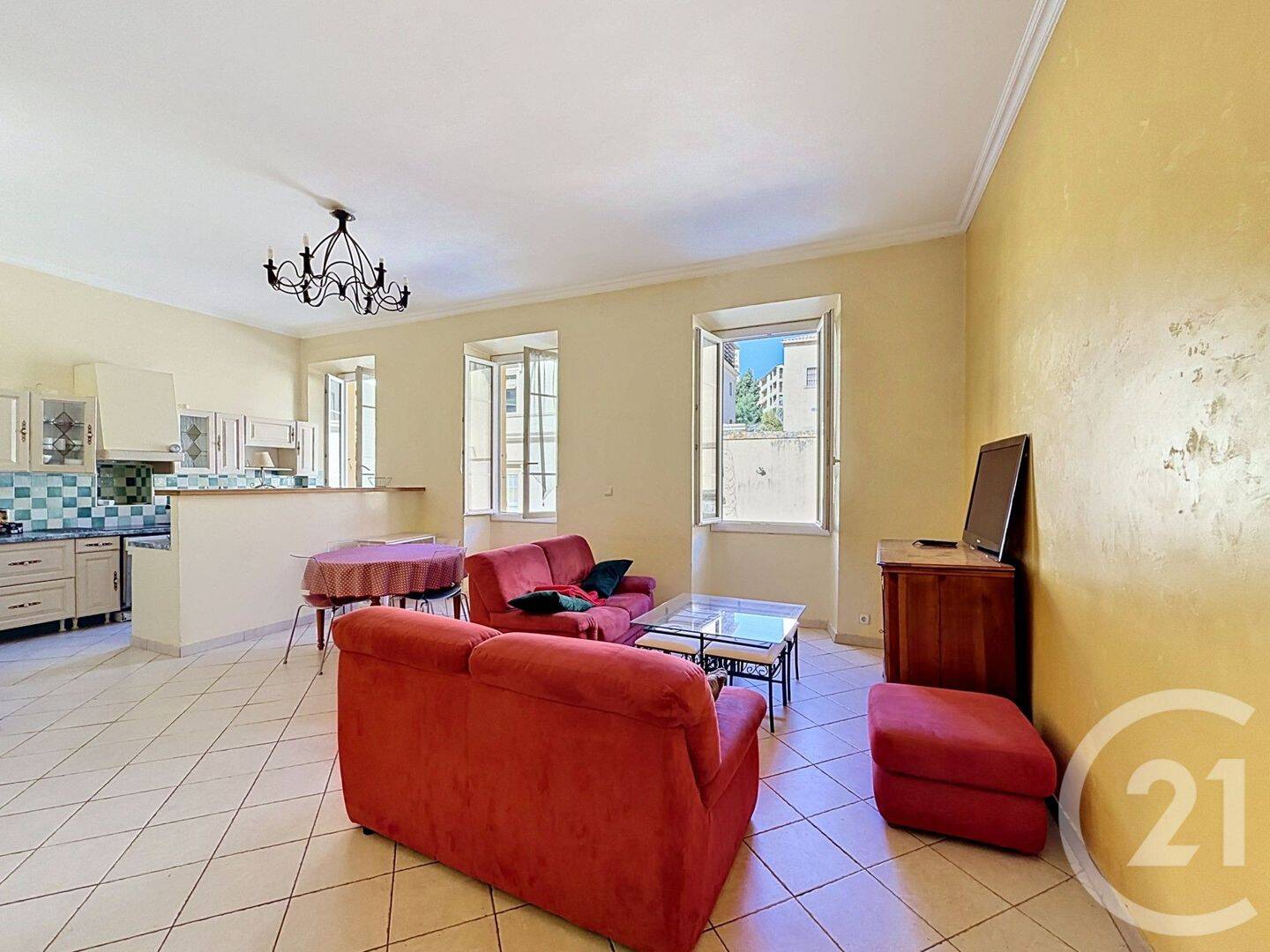 Appartement 3 pièces 87 m² · à Ajaccio · 87 m² · 285 000 €