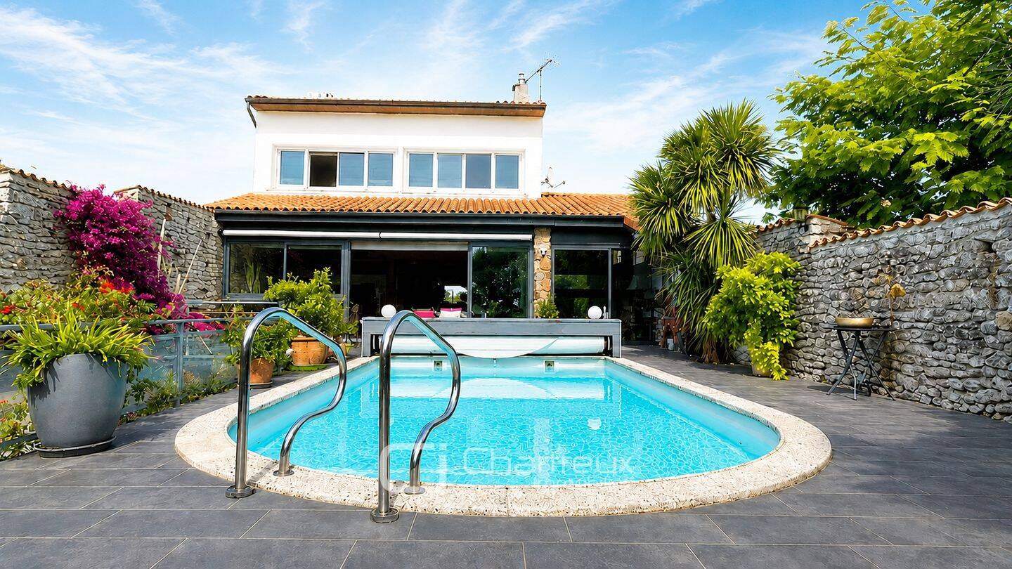 Maison 8 pièces 187 m² · à Vaux-sur-Mer · 186,9 m² · 849 000 €
