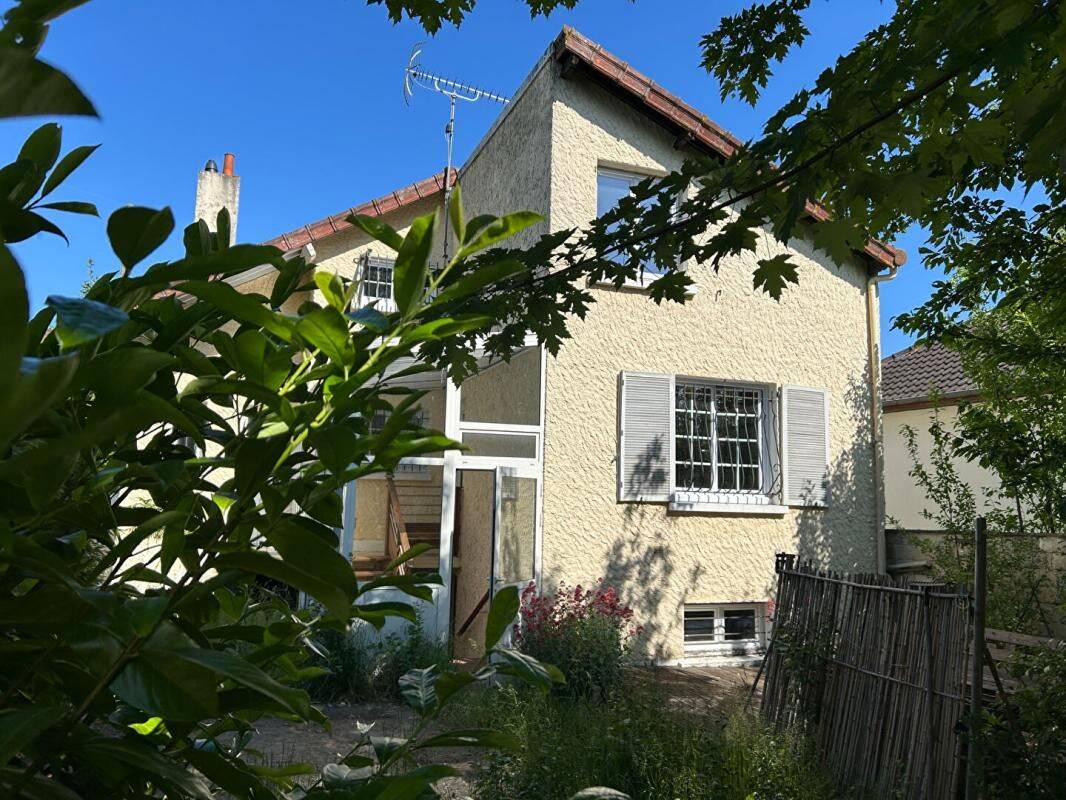 Maison 5 pièces 117 m² · à Rambouillet · 117 m² · 330 000 €