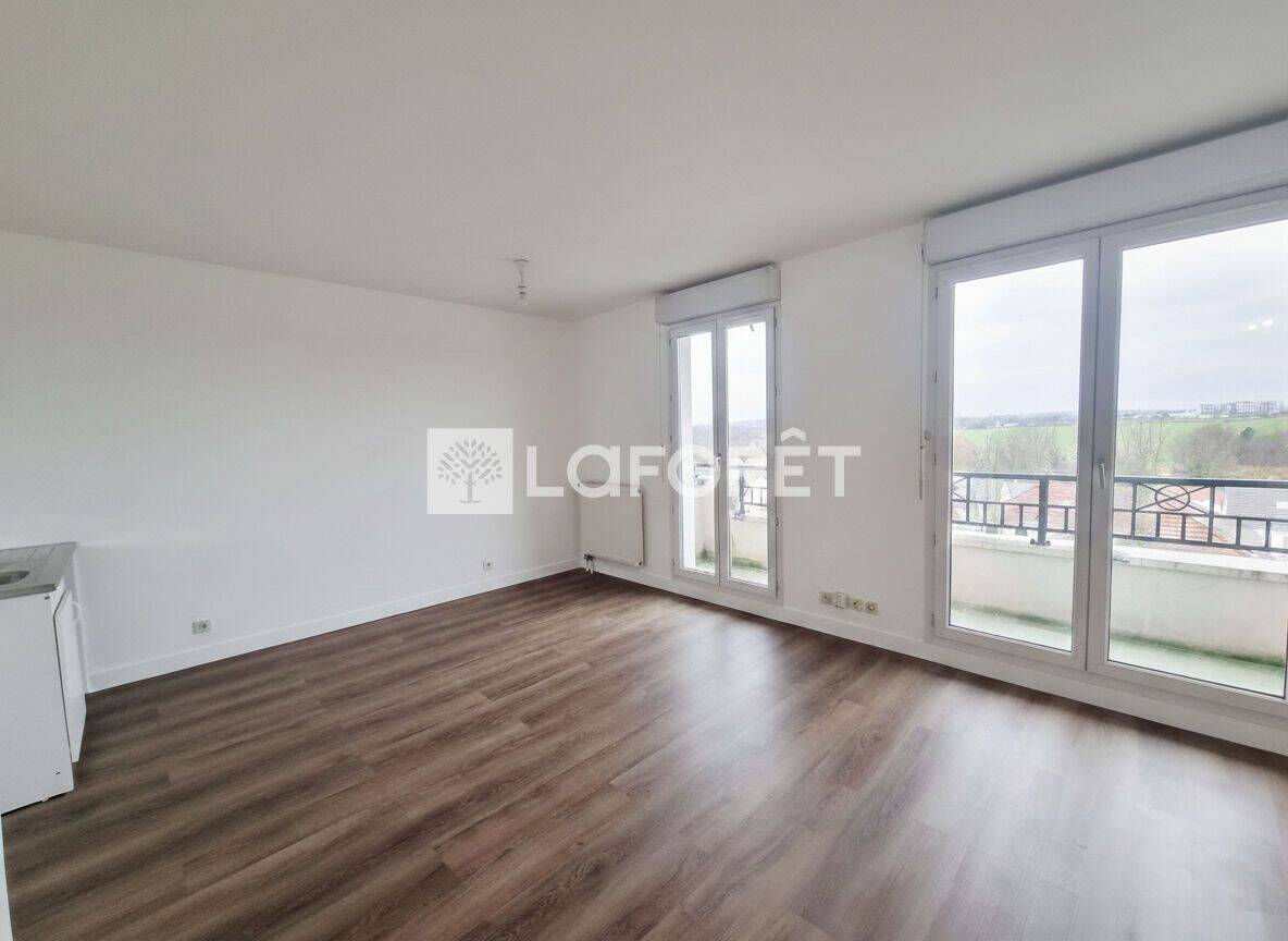 Appartement 1 pièce 29 m² · à Saint-Ouen-l'Aumône · 29 m² · 750 €